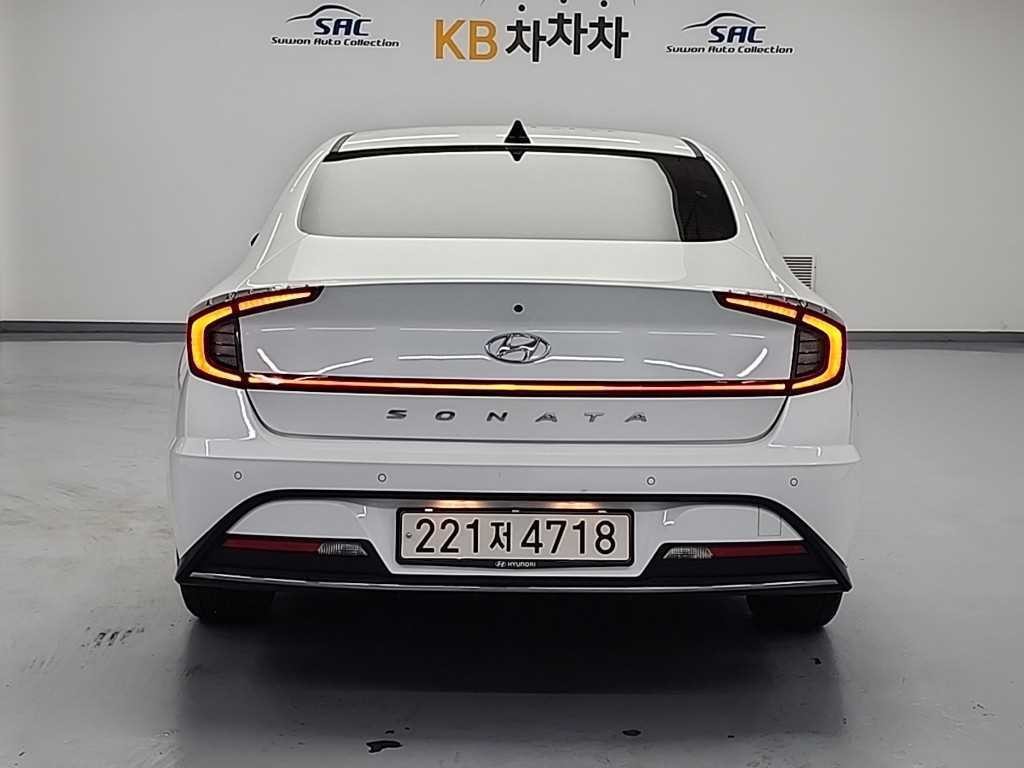 현대 쏘나타 쏘나타 (DN8) 2.0 프리미엄 패밀리 이미지 3