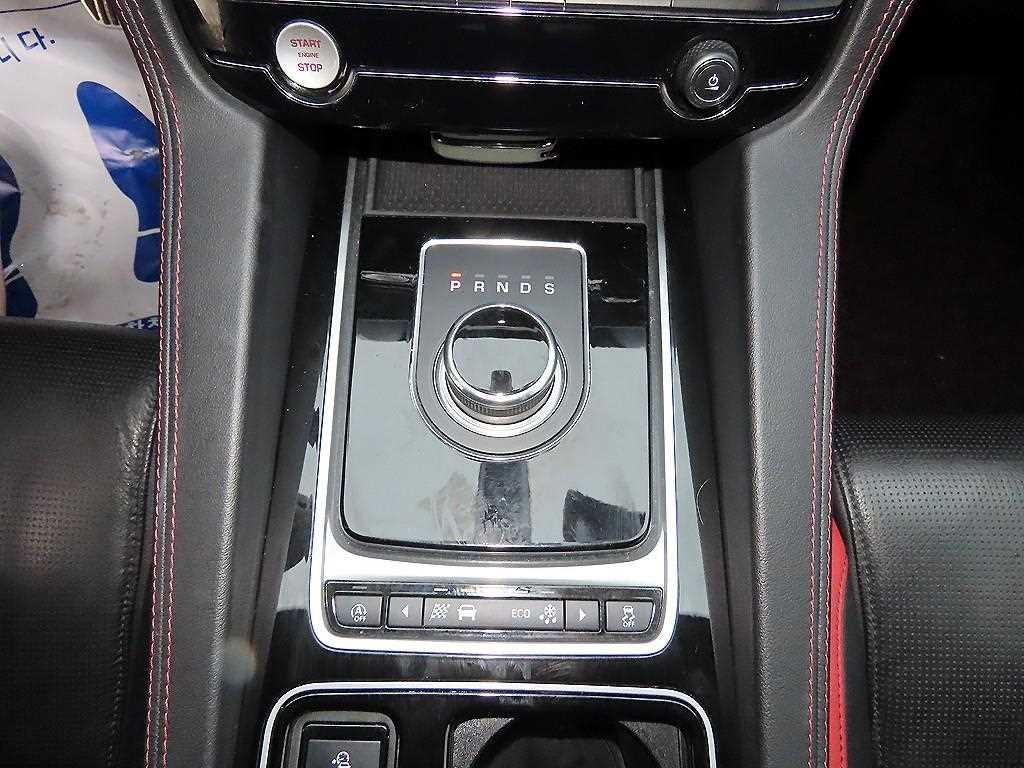 재규어 F-PACE 30d S 이미지 11