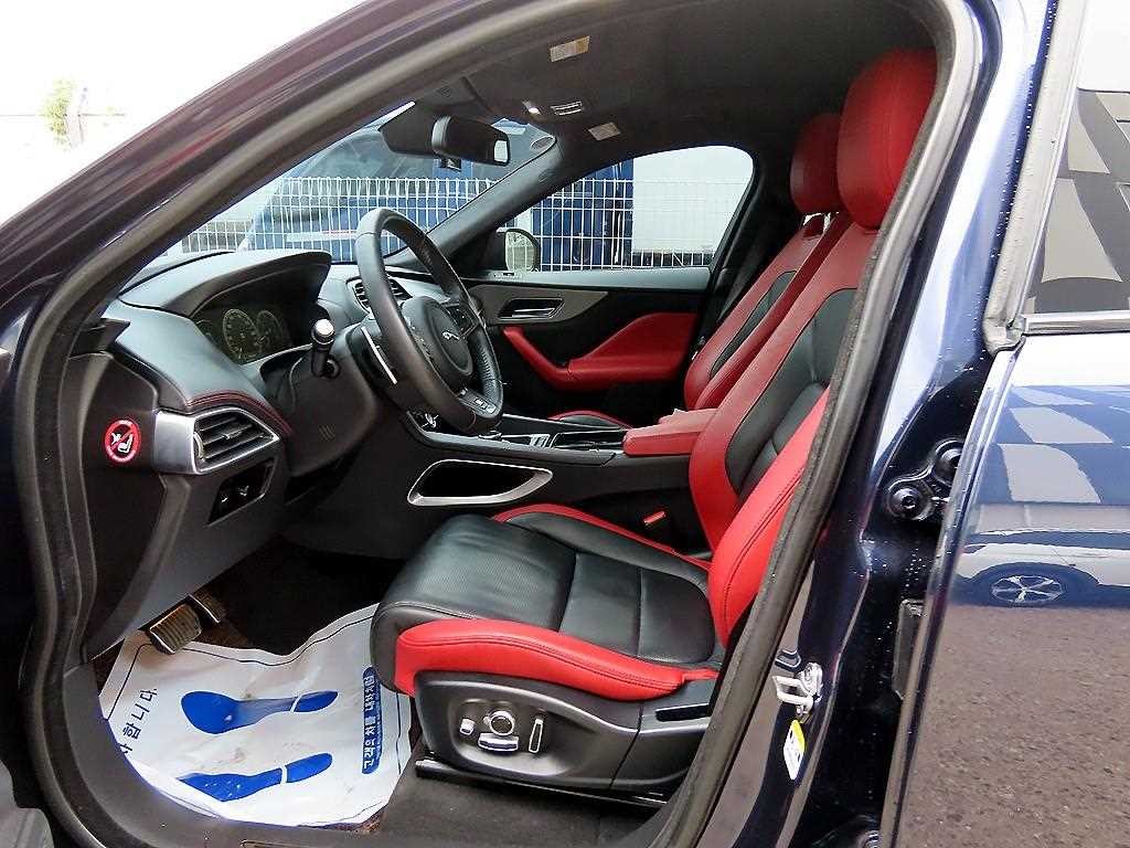 재규어 F-PACE 30d S 이미지 5