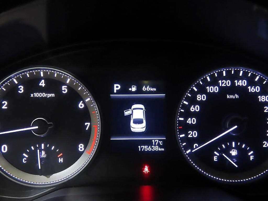현대 그랜저 그랜저 IG 2.4 GDI 프리미엄 스페셜 이미지 10