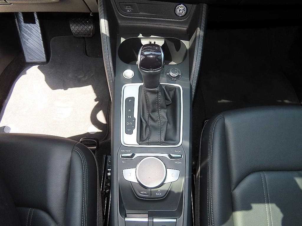 아우디 Q2 35 TDI 프리미엄 이미지 10