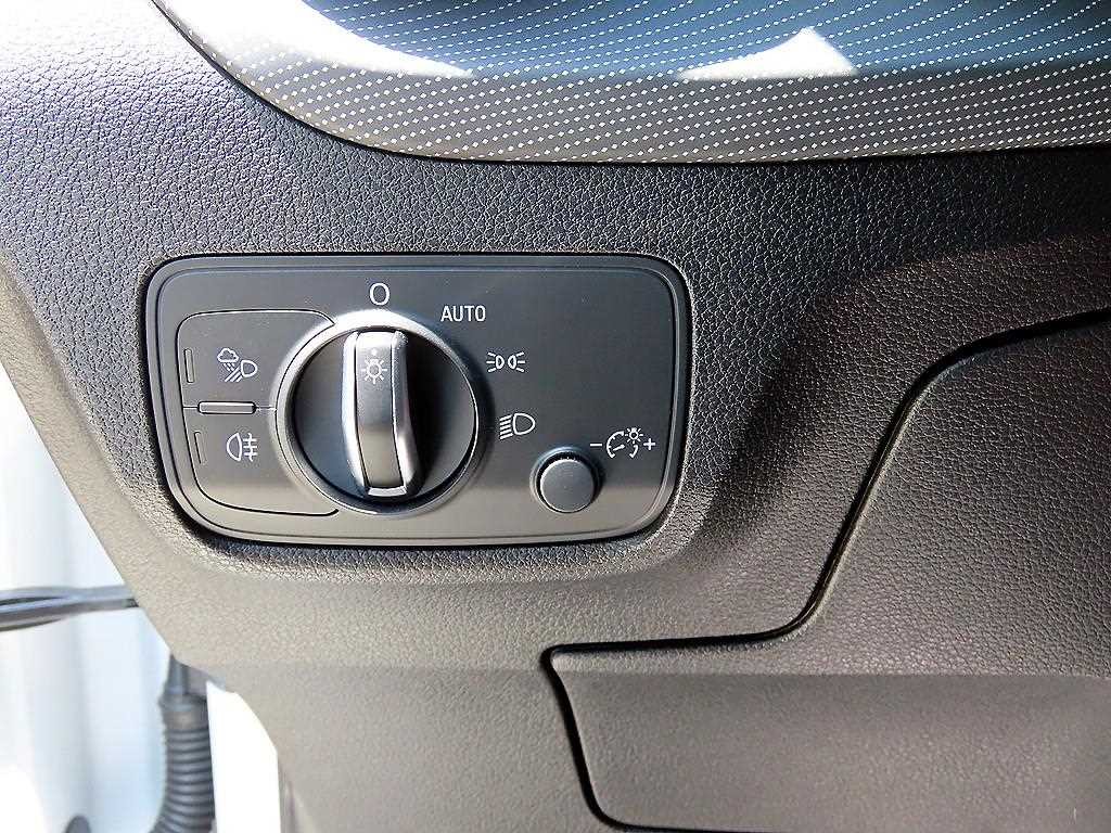 아우디 Q2 35 TDI 프리미엄 이미지 12