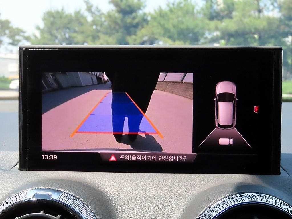 아우디 Q2 35 TDI 프리미엄 이미지 15