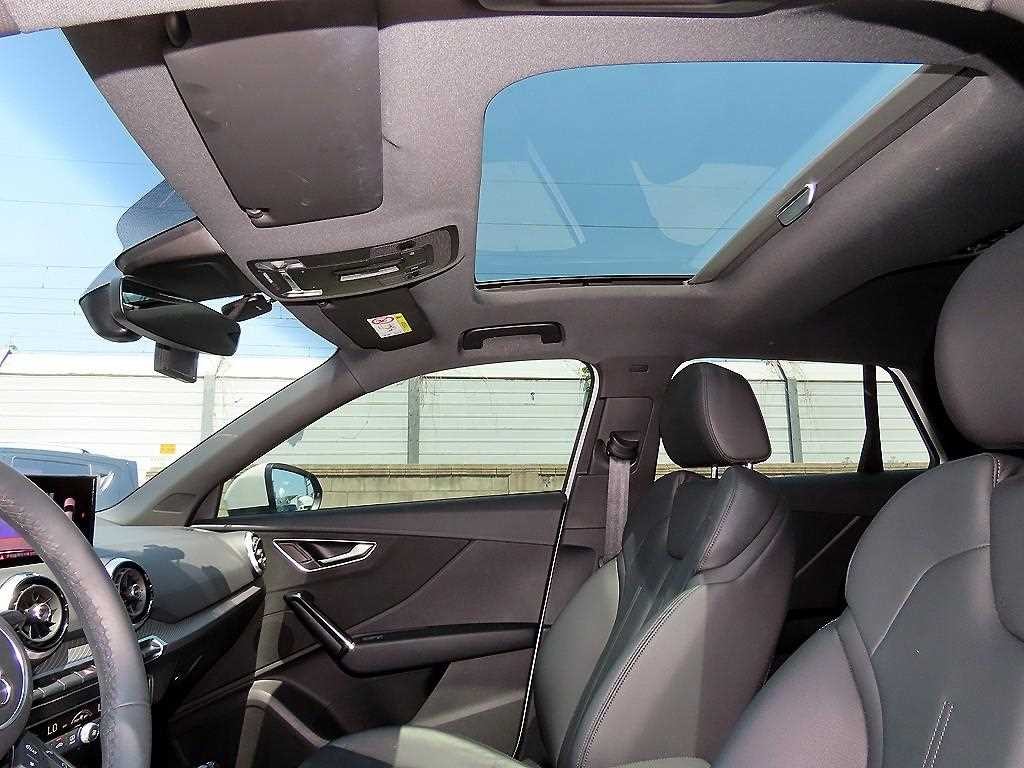 아우디 Q2 35 TDI 프리미엄 이미지 17