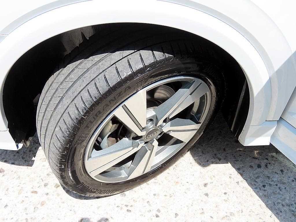 아우디 Q2 35 TDI 프리미엄 이미지 20