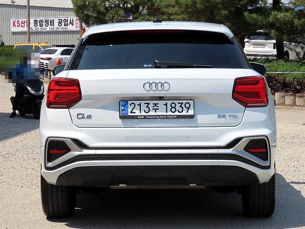 아우디 Q2 35 TDI 프리미엄 이미지 4