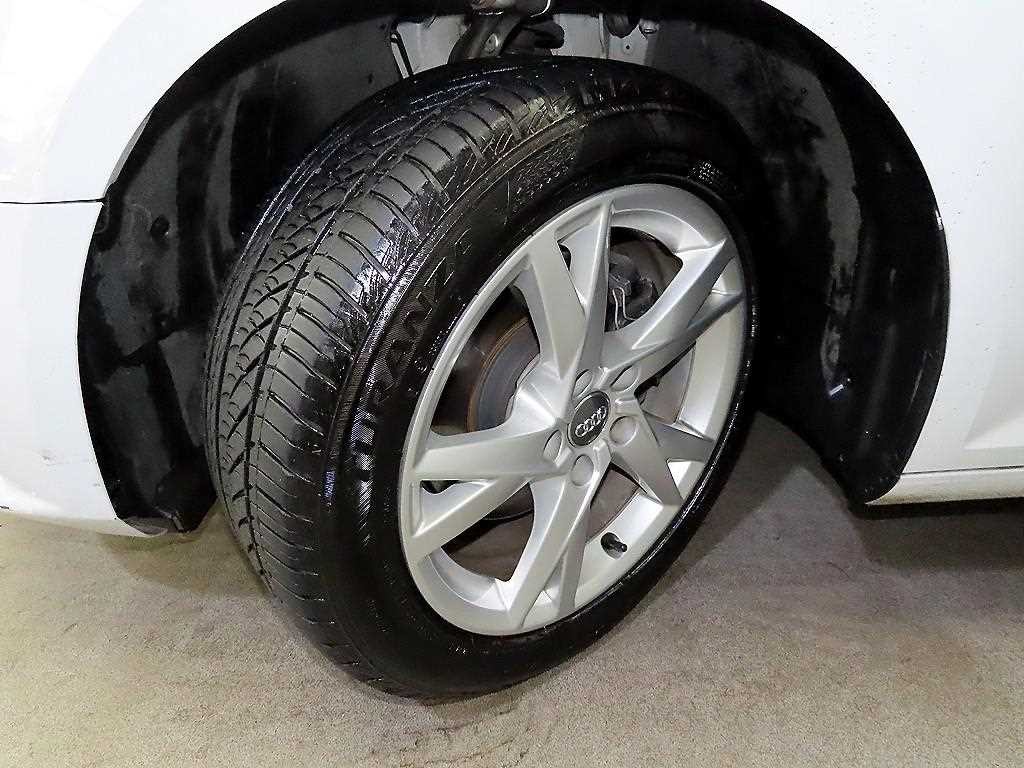 아우디 A4 A4 (B9) 30 TDI 프리미엄 이미지 19