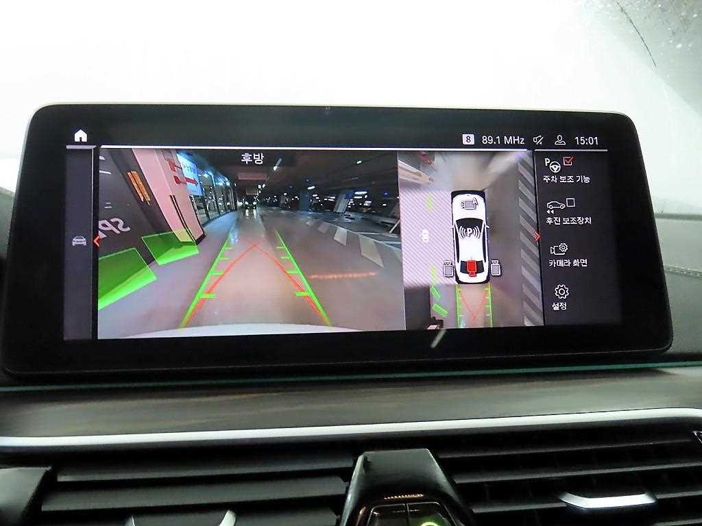 BMW 5시리즈 5시리즈 (G30) 523d M 스포츠 이미지 14