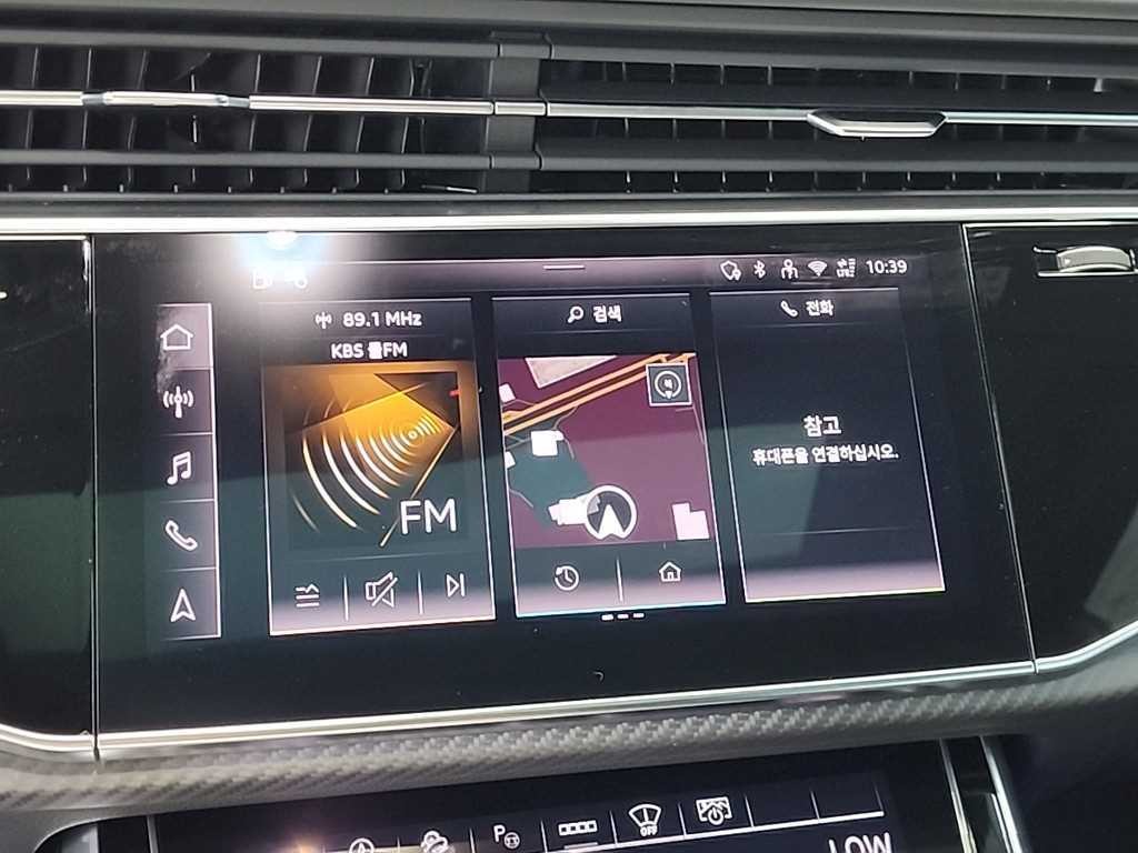 아우디 RSQ8 퍼포먼스 이미지 15