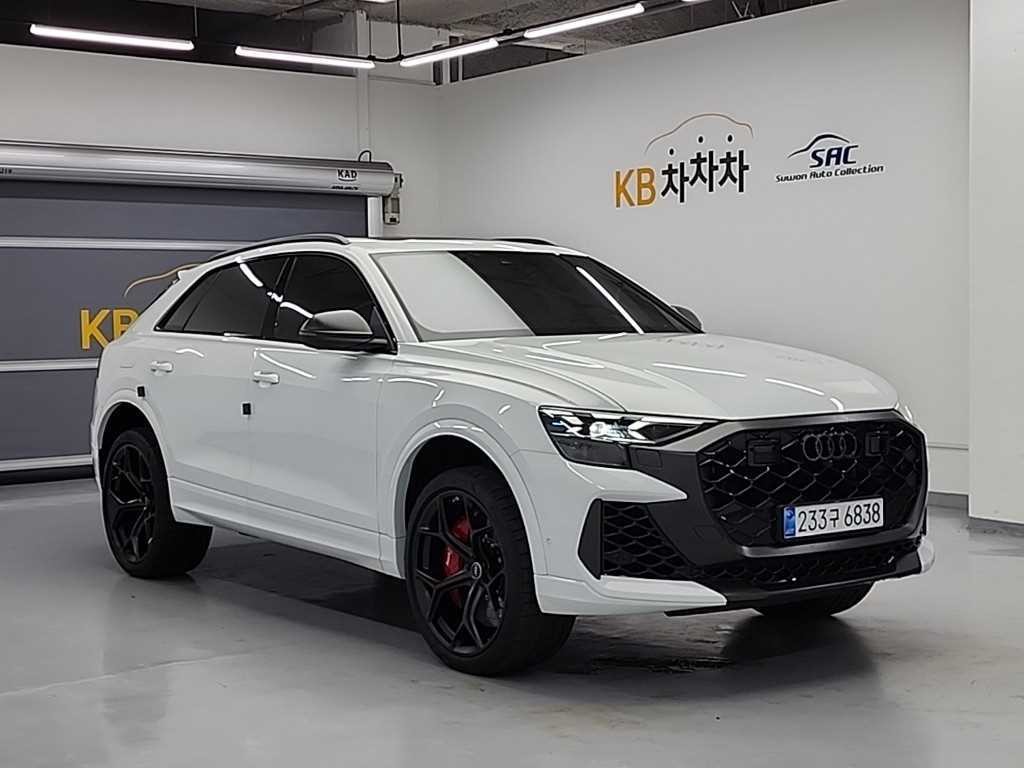 아우디 RSQ8 퍼포먼스 이미지 4