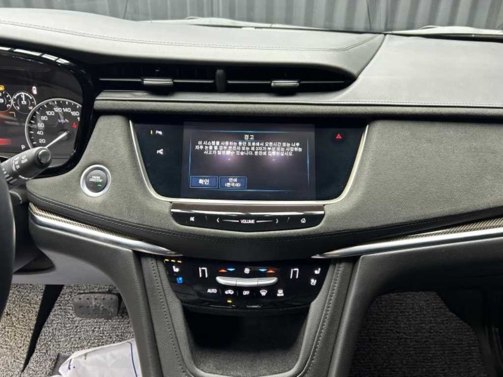캐딜락 XT5 3.6 플래티넘 AWD 이미지 11