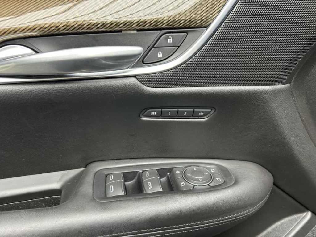 캐딜락 XT5 3.6 플래티넘 AWD 이미지 12