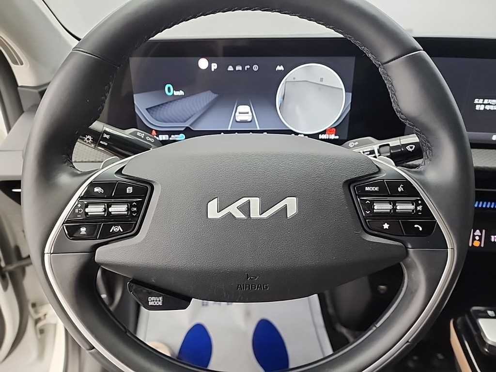 기아 EV6 롱레인지 AWD 어스 이미지 10