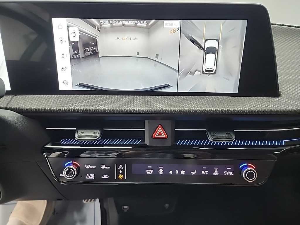 기아 EV6 롱레인지 AWD 어스 이미지 11