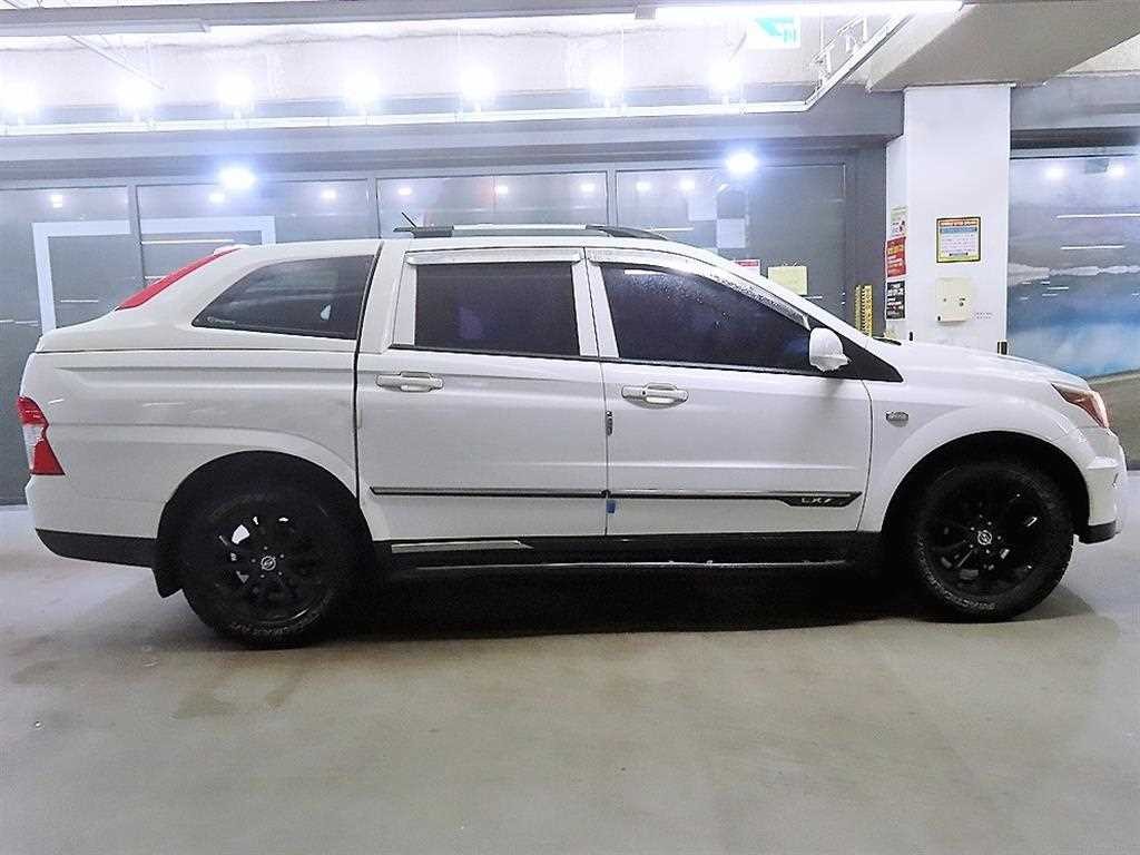 KG모빌리티(쌍용) 코란도 코란도스포츠 디젤 4WD 익스트림 이미지 3