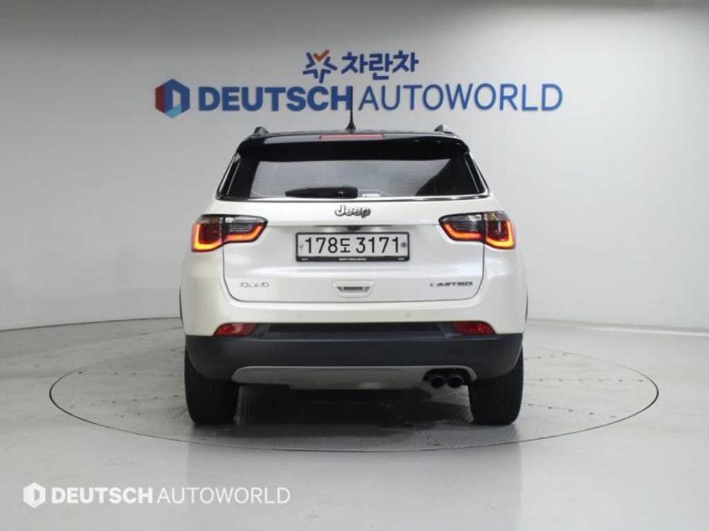지프 컴패스 컴패스 2세대 2.4 AWD 리미티드 이미지 3