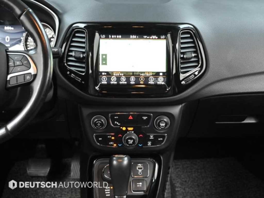 지프 컴패스 컴패스 2세대 2.4 AWD 리미티드 이미지 9