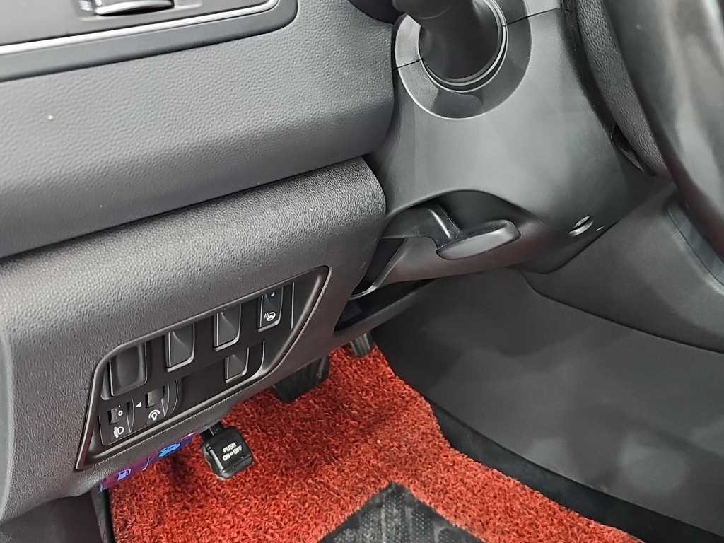 르노코리아(삼성) QM6 더뉴QM6 퀘스트 2.0 LPe 2WD 밴 이미지 14