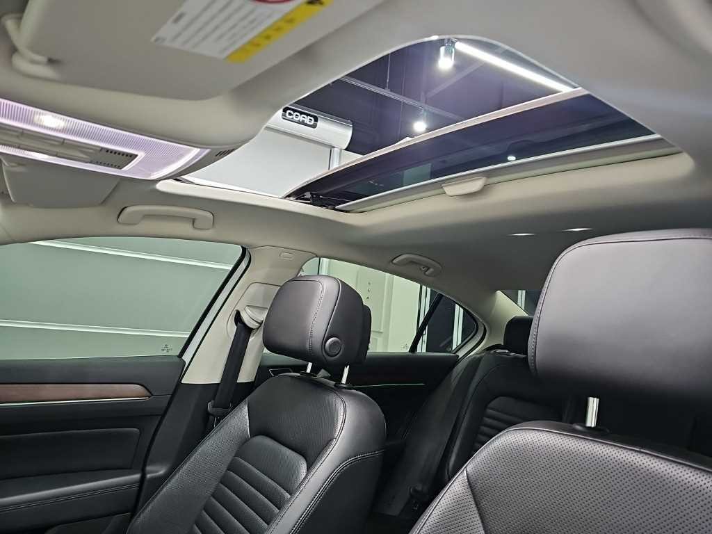 폭스바겐 파사트 파사트GT(B8) 2.0 TDI 프레스티지 이미지 14