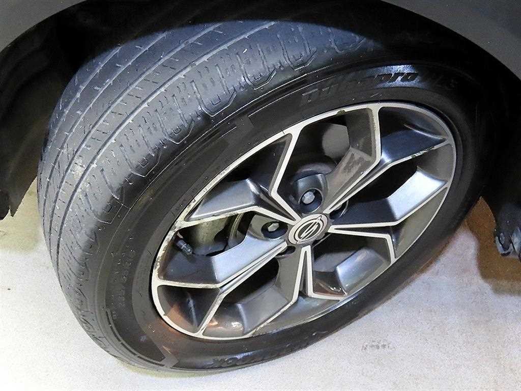 KG모빌리티(쌍용) 코란도 뷰티풀코란도 2WD 디젤 1.6 딜라이트 플러스 이미지 20