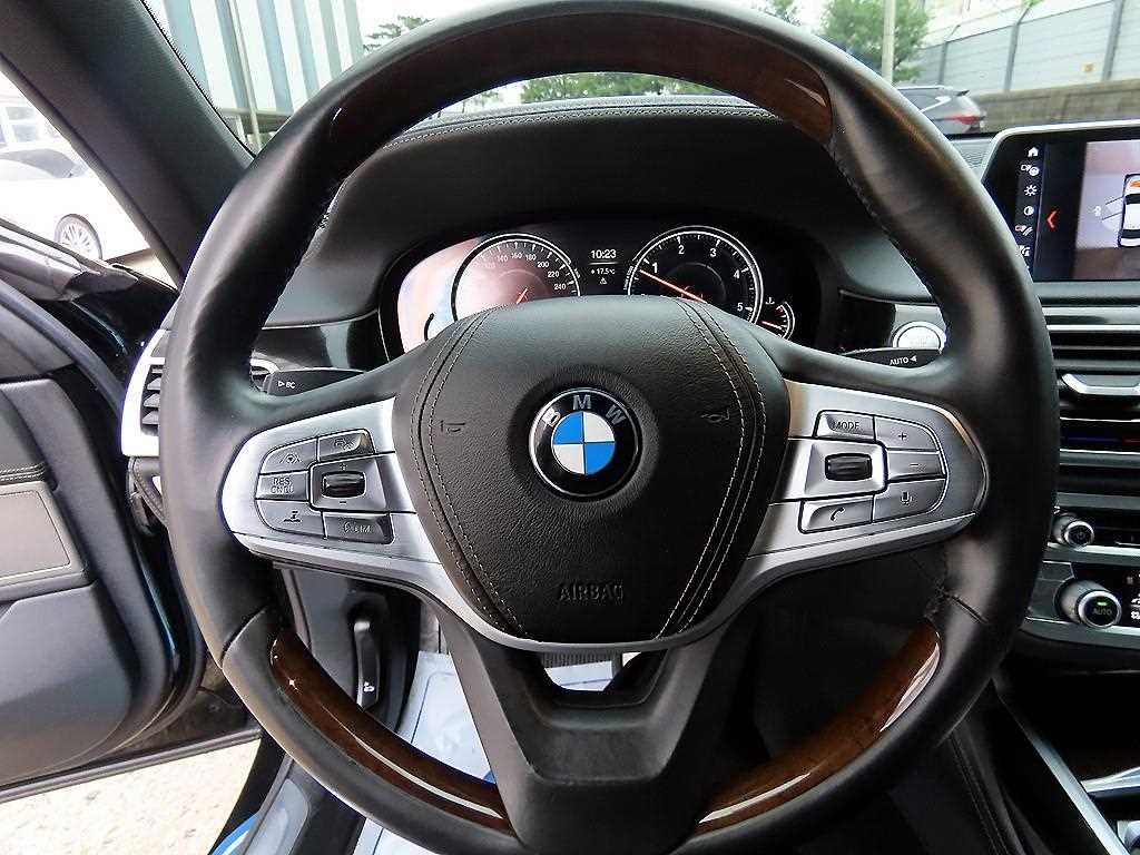 BMW 7시리즈 7시리즈 (G11) 730Ld xDrive 이미지 8