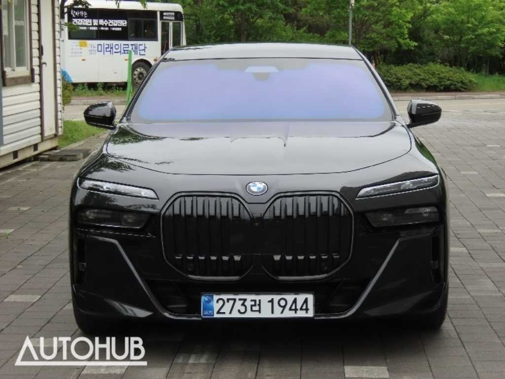 BMW 7시리즈 7시리즈 (G70) 740d xDrive M 스포츠 이미지 1