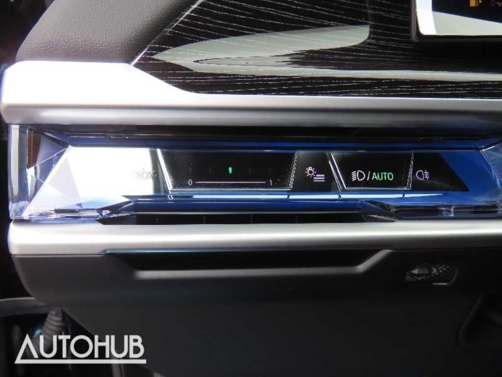 BMW 7시리즈 7시리즈 (G70) 740d xDrive M 스포츠 이미지 12