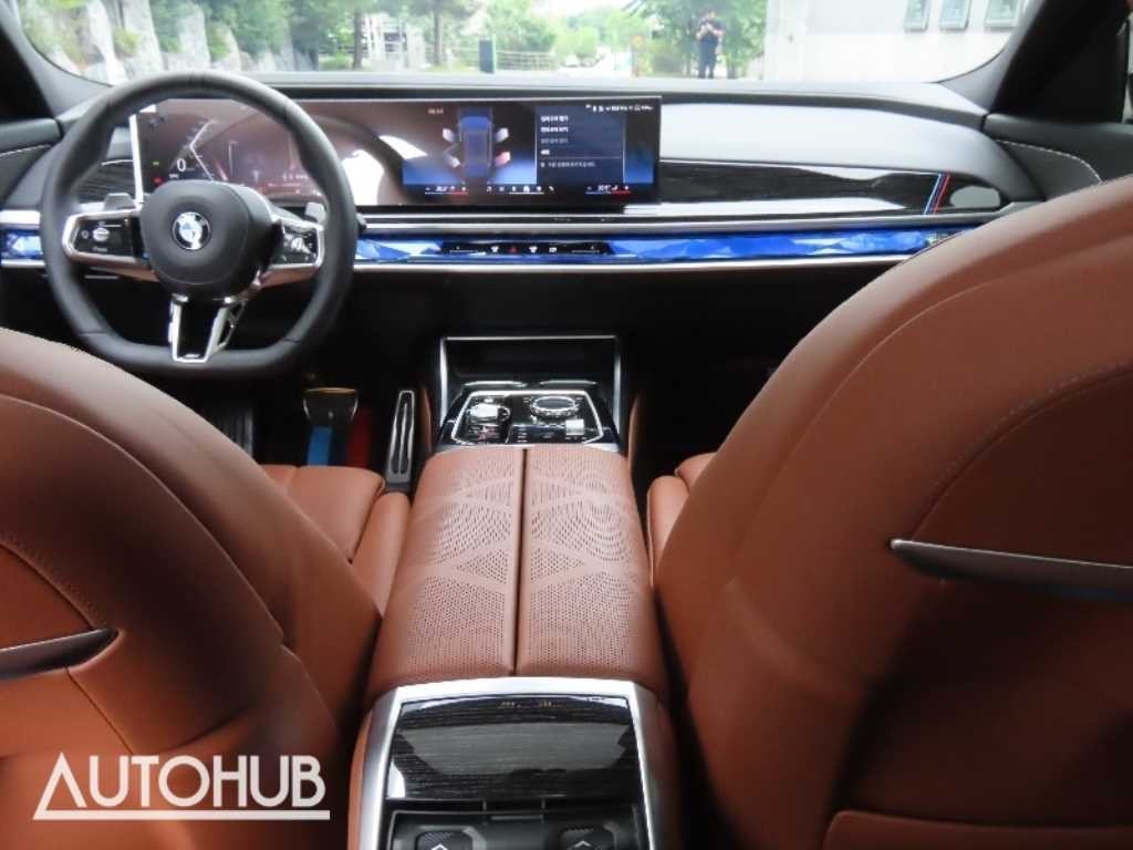 BMW 7시리즈 7시리즈 (G70) 740d xDrive M 스포츠 이미지 16