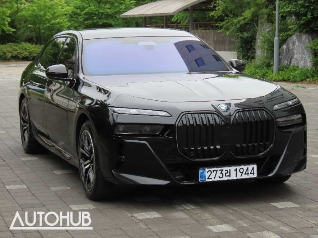 BMW 7시리즈 7시리즈 (G70) 740d xDrive M 스포츠 이미지 2