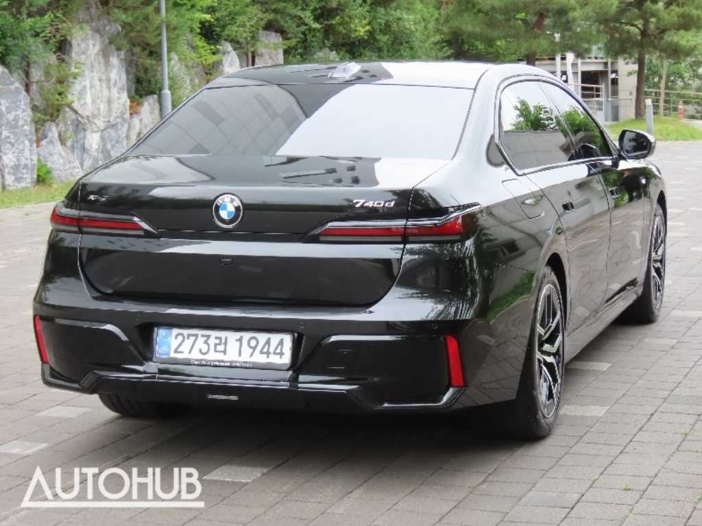BMW 7시리즈 7시리즈 (G70) 740d xDrive M 스포츠 이미지 3