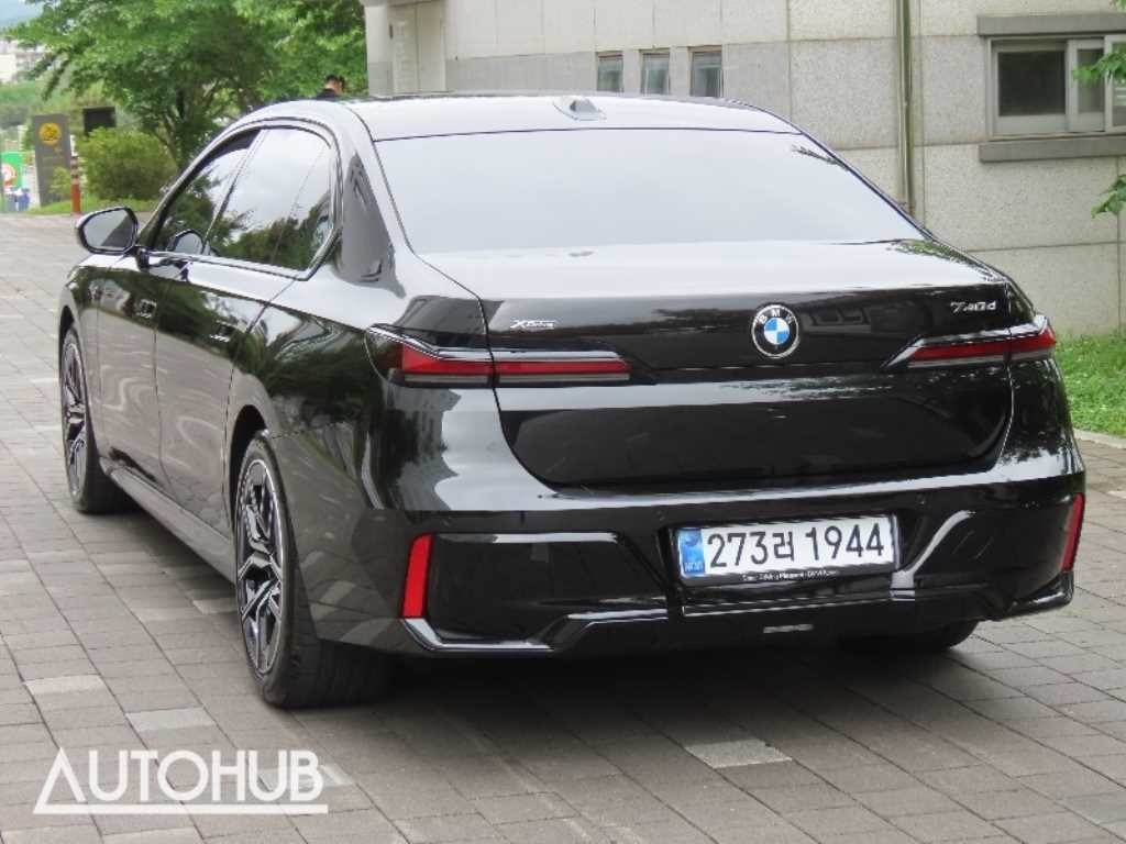 BMW 7시리즈 7시리즈 (G70) 740d xDrive M 스포츠 이미지 4