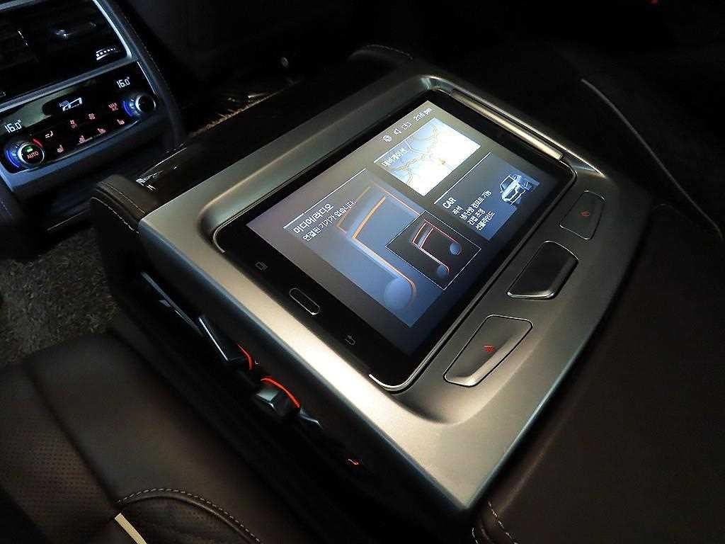 BMW 7시리즈 7시리즈 (G11) 740d xDrive 디자인 퓨어 엑설런스 이미지 14