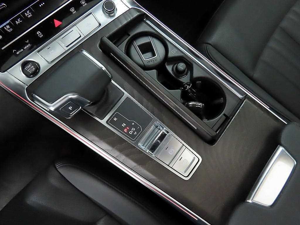 아우디 A6 A6 (C8) 45 TFSI 콰트로 프리미엄 이미지 10