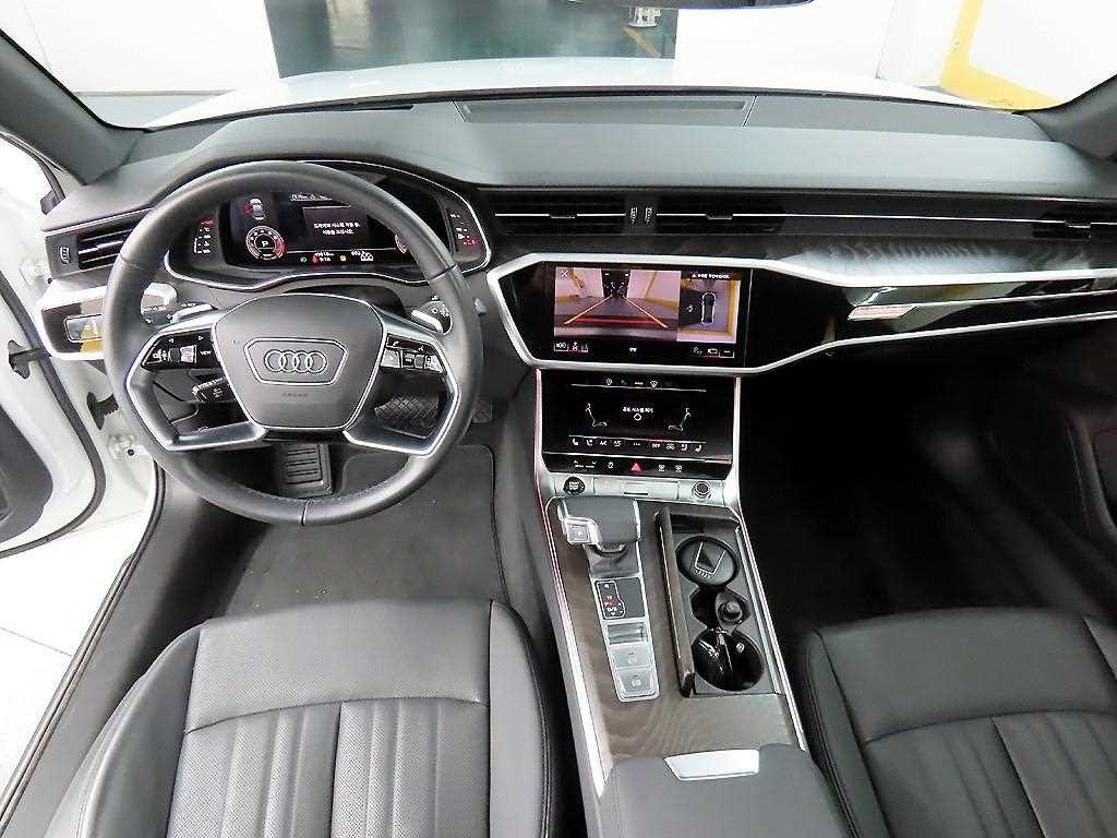 아우디 A6 A6 (C8) 45 TFSI 콰트로 프리미엄 이미지 7