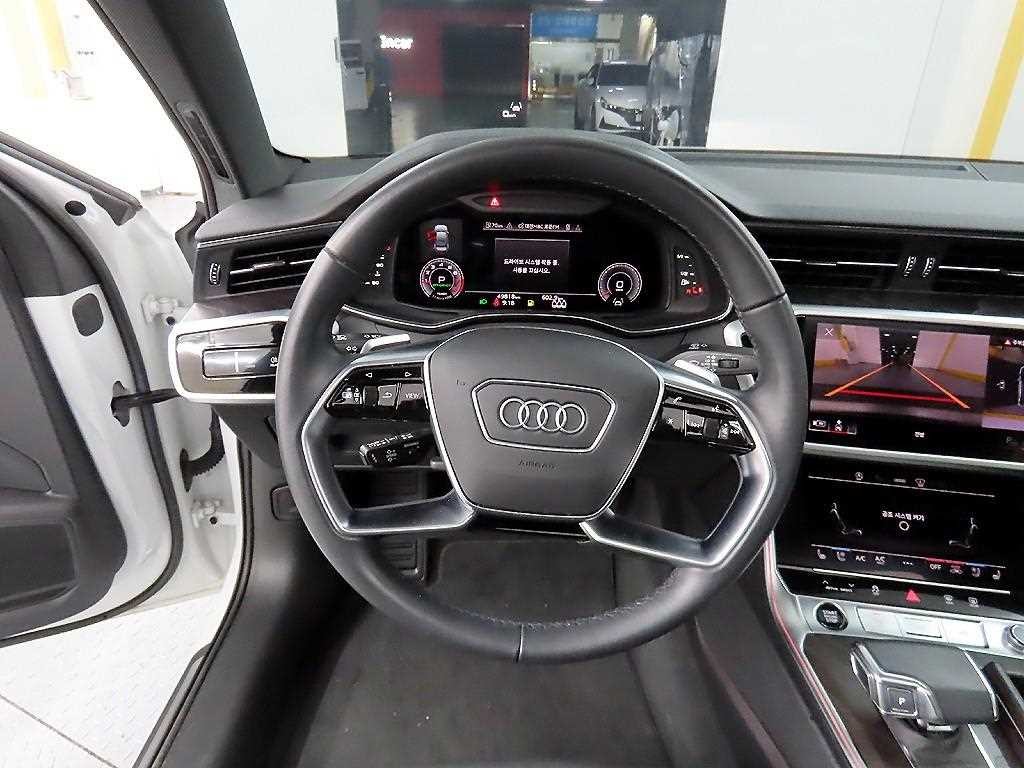 아우디 A6 A6 (C8) 45 TFSI 콰트로 프리미엄 이미지 9