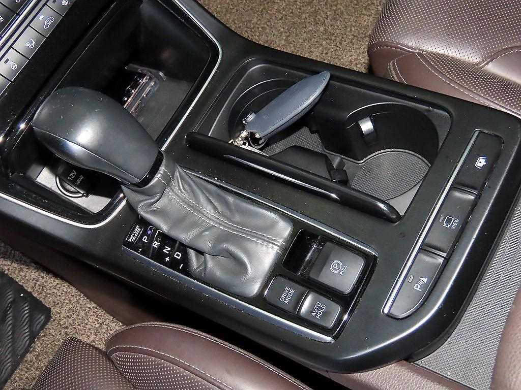 현대 그랜저 그랜저 IG 3.3 GDI 셀러브리티 이미지 12