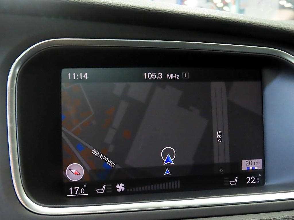 볼보 V40 D3 모멘텀 이미지 14