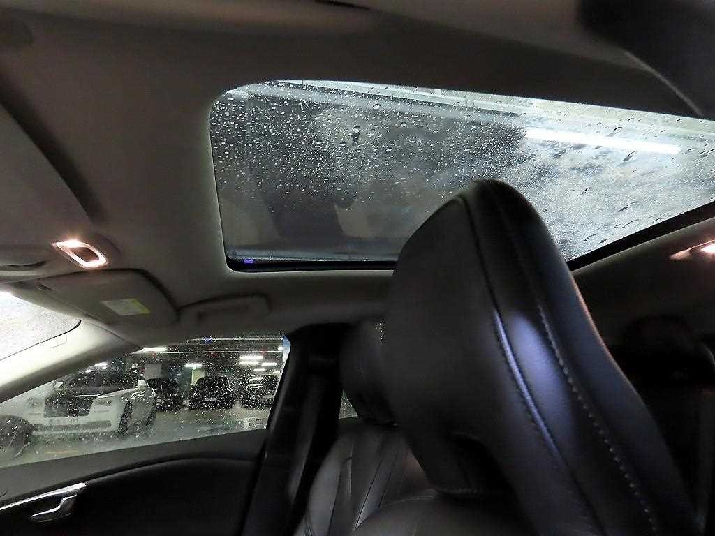 볼보 V40 D3 모멘텀 이미지 17