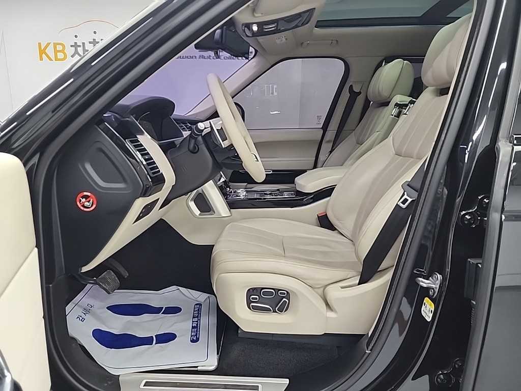 랜드로버 레인지로버 레인지로버 4세대 4.4 SDV8 AB LWB 디젤 이미지 11