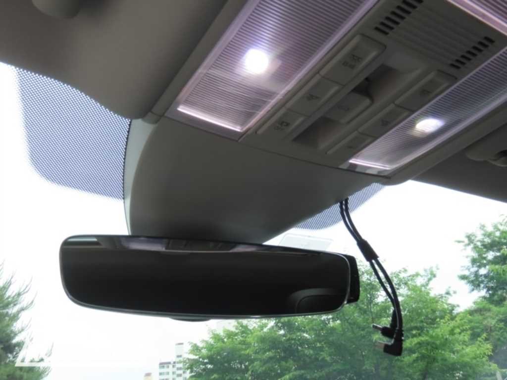 폭스바겐 아테온 2.0 TDI 엘레강스 프레스티지 이미지 9