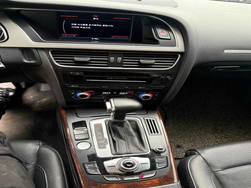 아우디 A5 2.0 TDI 콰트로 다이나믹 스포츠백 이미지 6
