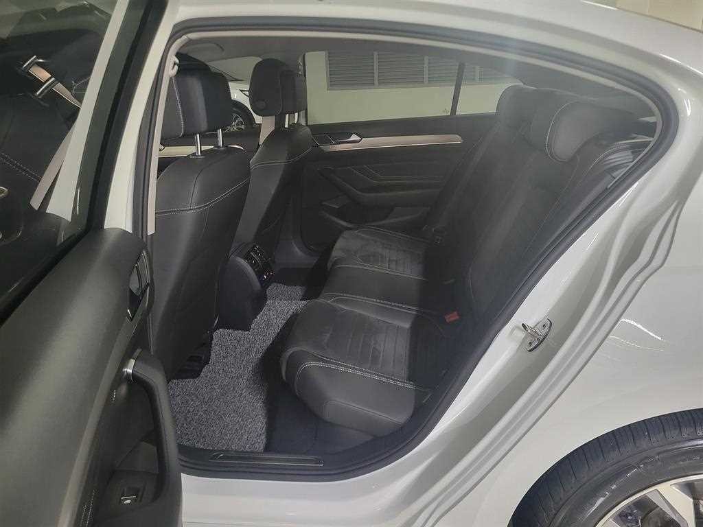 폭스바겐 파사트 파사트GT(B8) 2.0 TDI 프리미엄 이미지 18