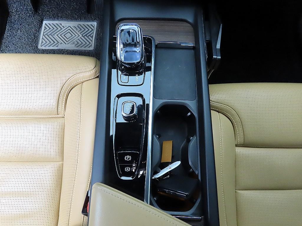 볼보 XC60 XC60(2세대) B6 AWD 인스크립션 이미지 10