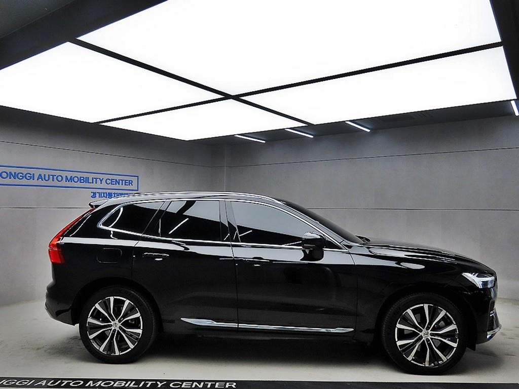 볼보 XC60 XC60(2세대) B6 AWD 인스크립션 이미지 2