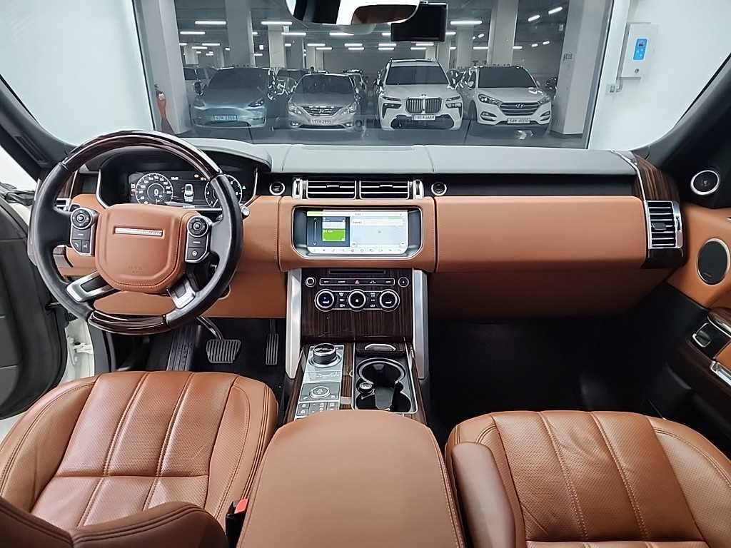 랜드로버 레인지로버 레인지로버 4세대 4.4 SDV8 AB LWB 디젤 이미지 7