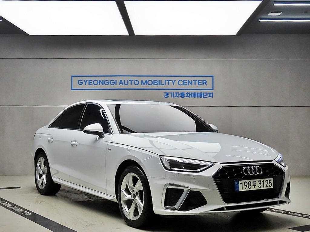 아우디 A4 A4 (B9) 40 TFSI 프리미엄 이미지 1