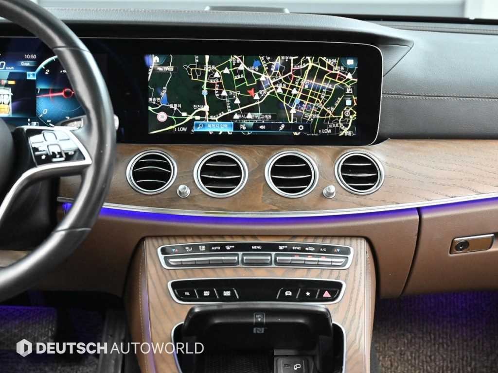 벤츠 E 클래스 E-클래스 W213 E220d 4MATIC 익스클루시브 이미지 14