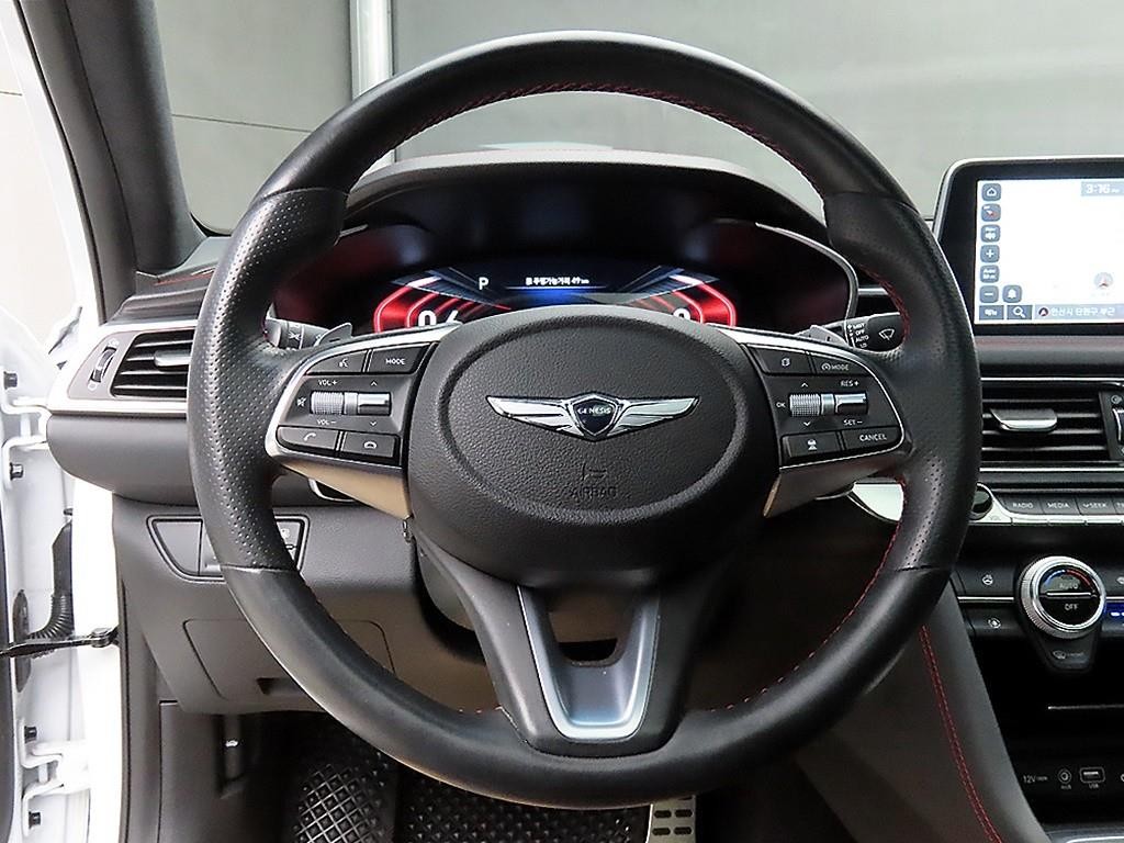 제네시스 G70 3.3T 스포츠 AWD 프레스티지 이미지 9