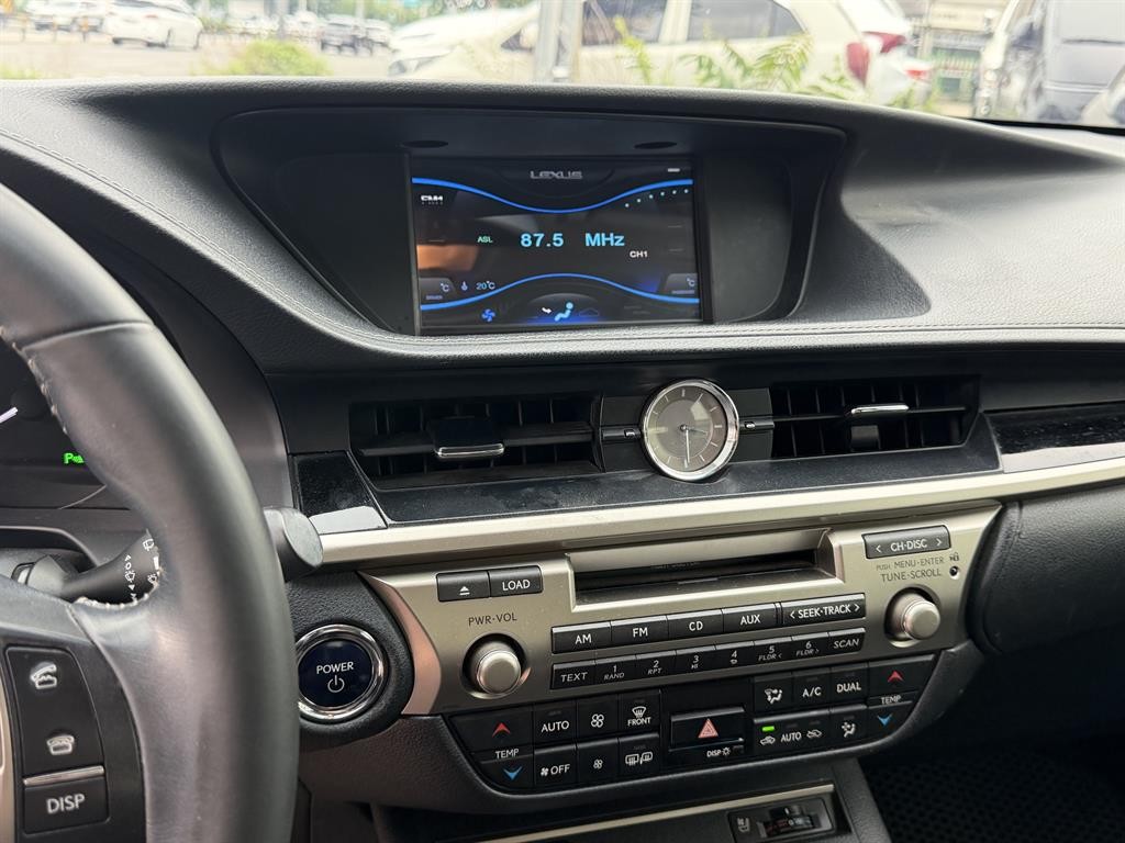 렉서스 ES 뉴ES300h 프리미엄 이미지 13