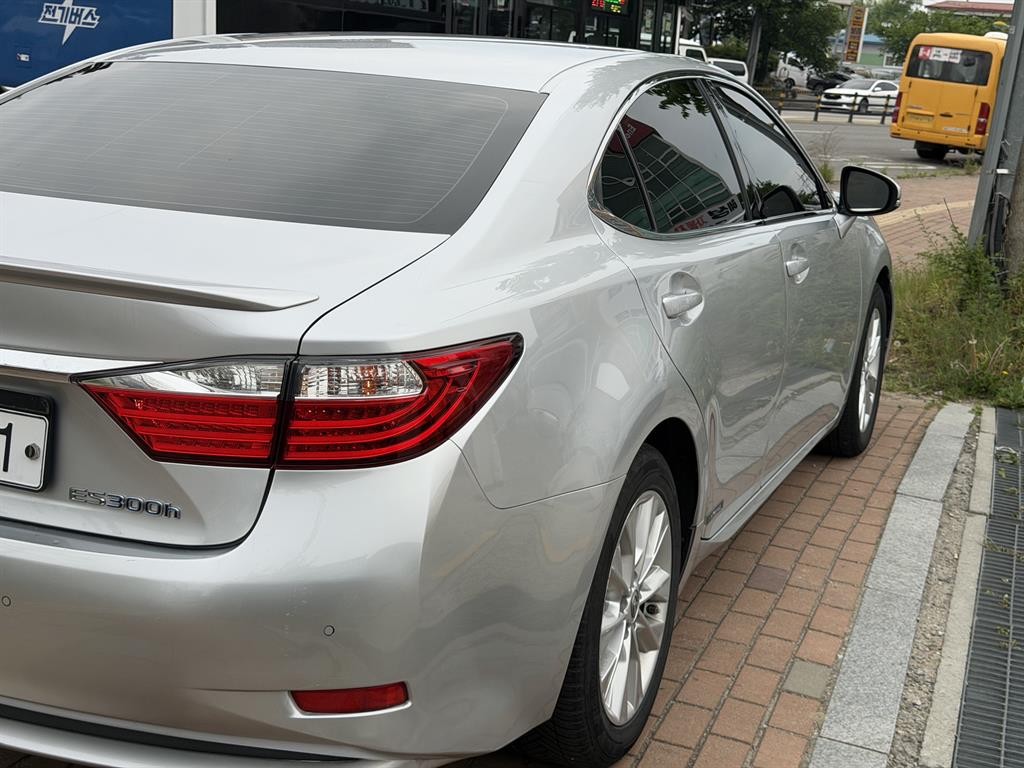 렉서스 ES 뉴ES300h 프리미엄 이미지 6